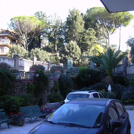 Casa Per Ferie Suore Domenicane Rom Exterior foto